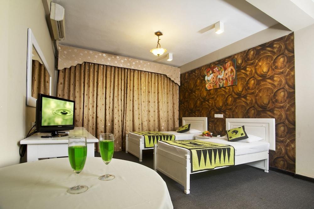 Omega Regency Colombo Hotel Eksteriør billede